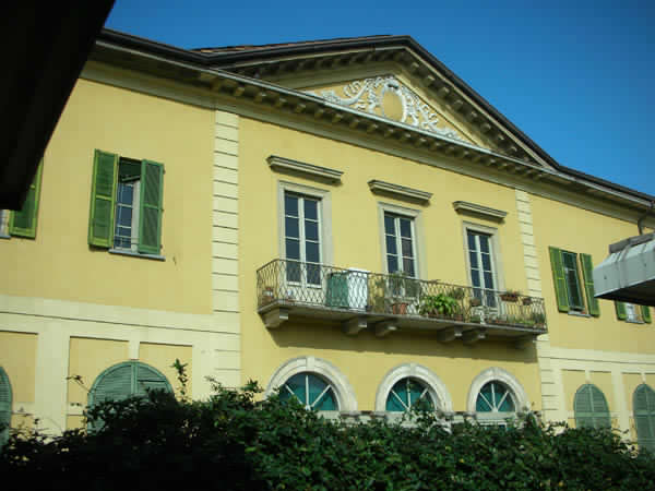 Villa Finzi. Facciata. Particolare
